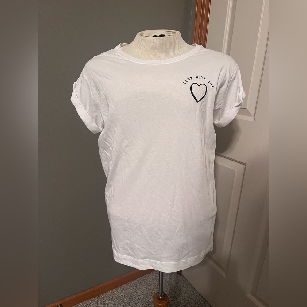 Lululemon Women’s T-Shirt